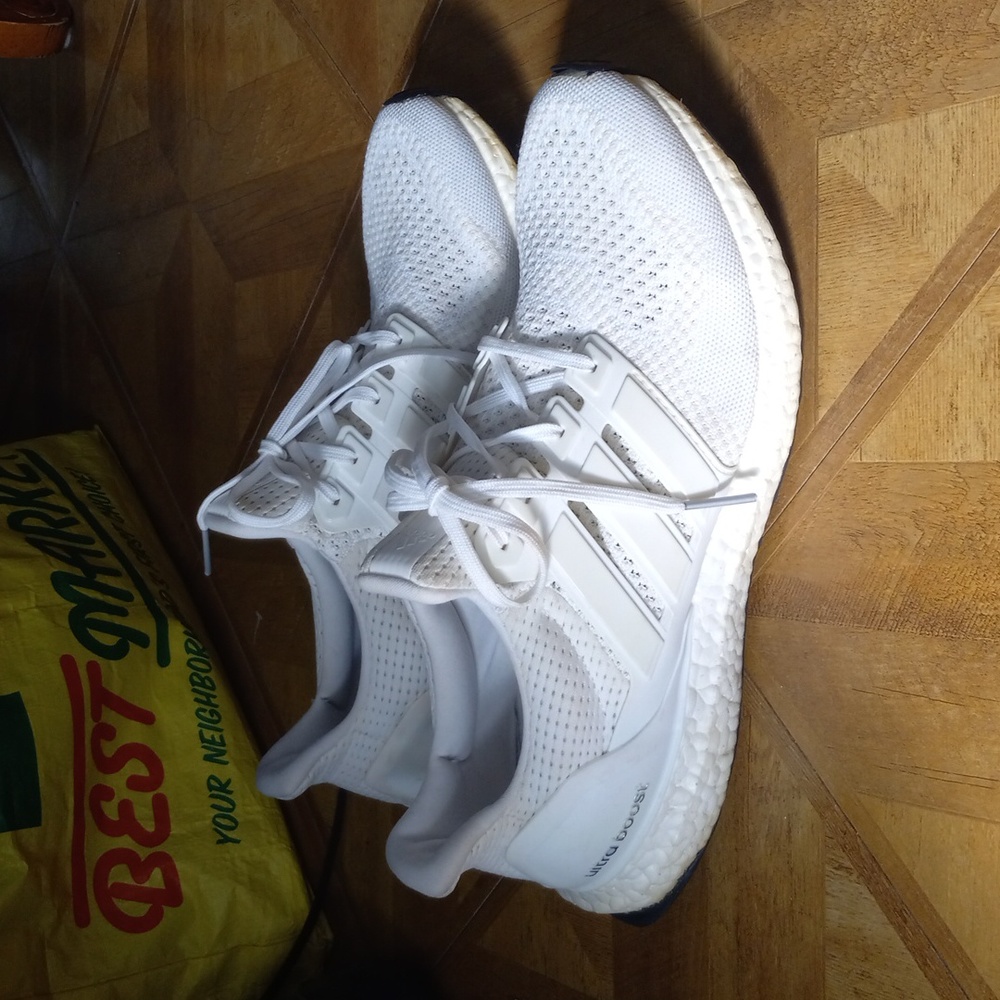 Adidas Ultra Boost Triple White Size 10.5